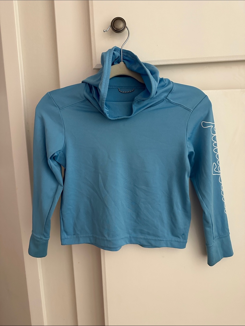 Patagonia Kids Light Blue Hooded Performance Top w/ logo sleeve - size 2T